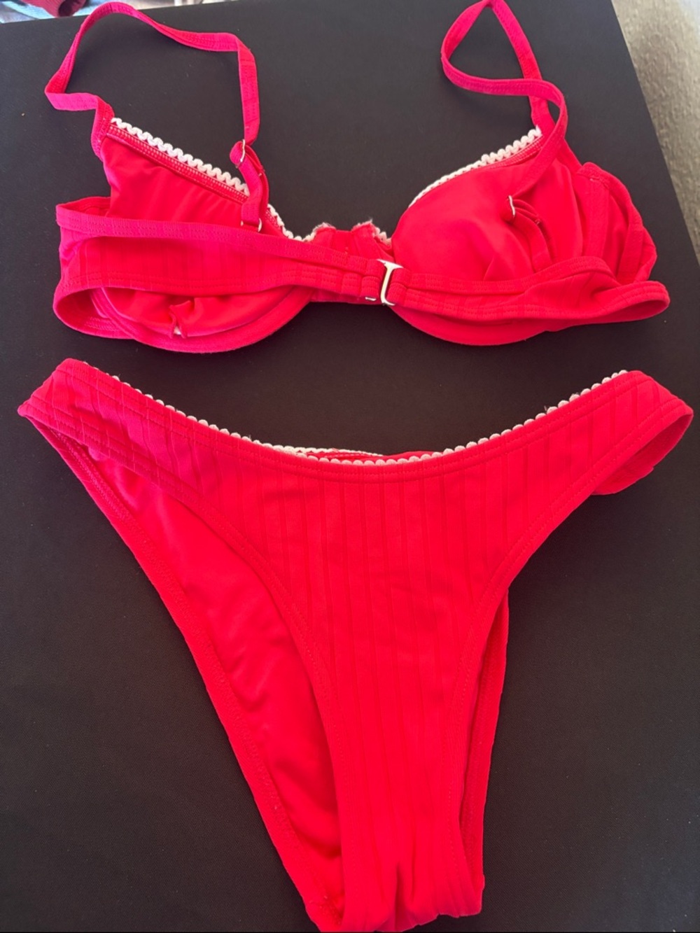 Red Women's Ribbed Bikini Set with Daisy Accent - Picture 2 of 6